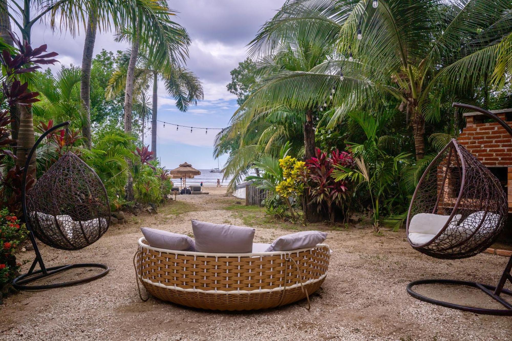 Ocho Artisan Bungalows (Adults Only) Tamarindo Esterno foto