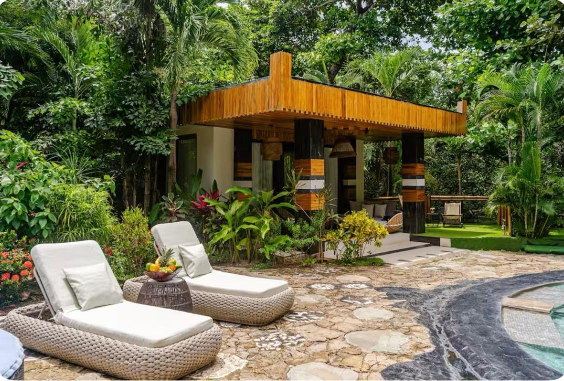 Ocho Artisan Bungalows (Adults Only) Tamarindo Esterno foto